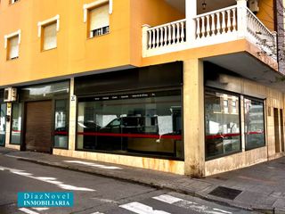 Rent Business premise in Calle antonio segovia lobillo 10. Calle principal con mucho paso de gente