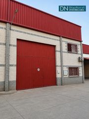 Industrial building in Calle ciro alegría 33. Nave en el polígono guadalhorce