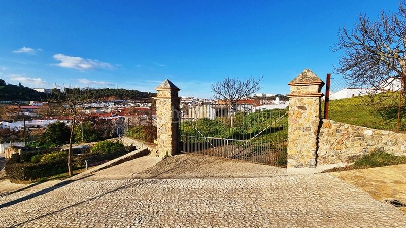 Foto ac788d04-885c-46c6-99b6-4ae1749397b6. Terreno residencial en calle cruces 29 exclusivo solar urbano con parcela de 5.000 m2 en Aracena