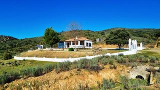 Finca rústica a Zufre. Finca de 187 has con casa y agua a 50 minutos de sevilla