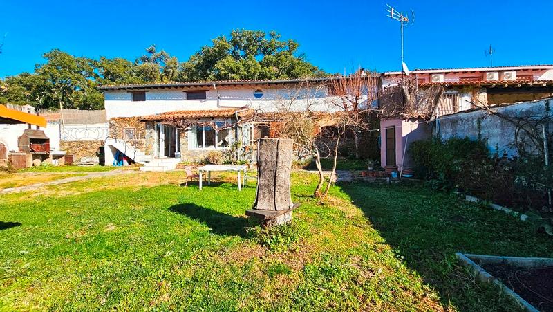 Foto 8f7ecd79-45f8-4467-9bd8-fc74b30a4dcb. Casa a n/a a Galaroza