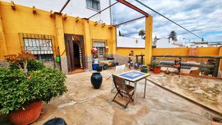 Casa a Higuera de la Sierra. Espectacular vivienda de 300 m2 con patio de 100 m2