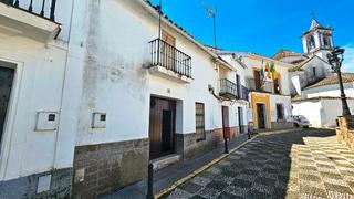 Casa a Plaza carlos iii 4. Casa de pueblo en la plaza central de los marines