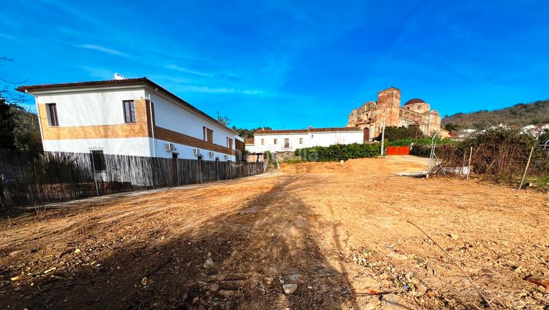 Foto d499dbdc-4017-40bc-834c-1402eecc2d4e. Wohngrundstück in calle iglesia nueva 1 in Castaño del Robledo