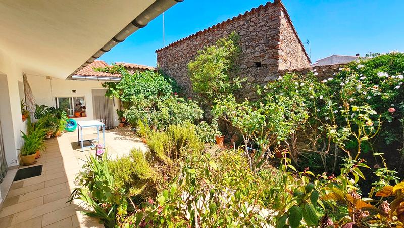 Foto cd62fa3f-c4bb-4d74-8d12-e98b3f36dfa9. Casa in calle antonio diaz 8 in Santa Ana la Real