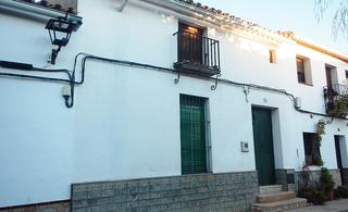 Maison  Calle cantarrana 13. Bonita casa en la umbría, aracena, reformada y con patio