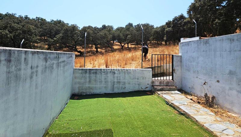 Foto 3e2d0714-4afe-4607-b973-5540384d745a. Casa in calle sagrado corazón de jesús 2 in Aroche