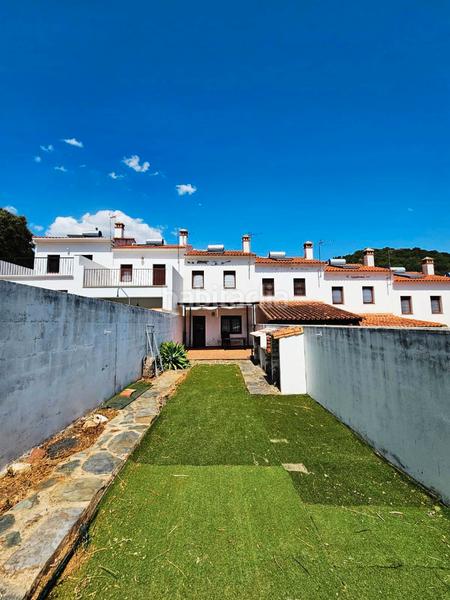 Foto 4f261c84-3663-43e6-a085-758990b7cbdf. Casa in calle sagrado corazón de jesús 2 in Aroche