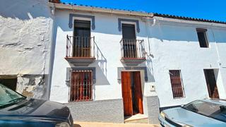 Maison  Calle alfarería 4. Casa de pueblo con patio en el centro de jabugo