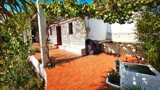 Haus en Calle nueva 41. Huerta urbana con casa en la aldea de corterrangel