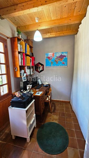 Foto 1783600f-6997-4e3f-92bb-db31059bfe6b. Casa amb xemeneia aparcament piscina a Cortelazor