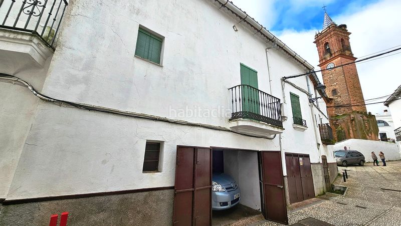 Foto 1ea6fe55-cf5d-479d-8bf6-197598bc6747. Casa amb xemeneia aparcament a Fuenteheridos