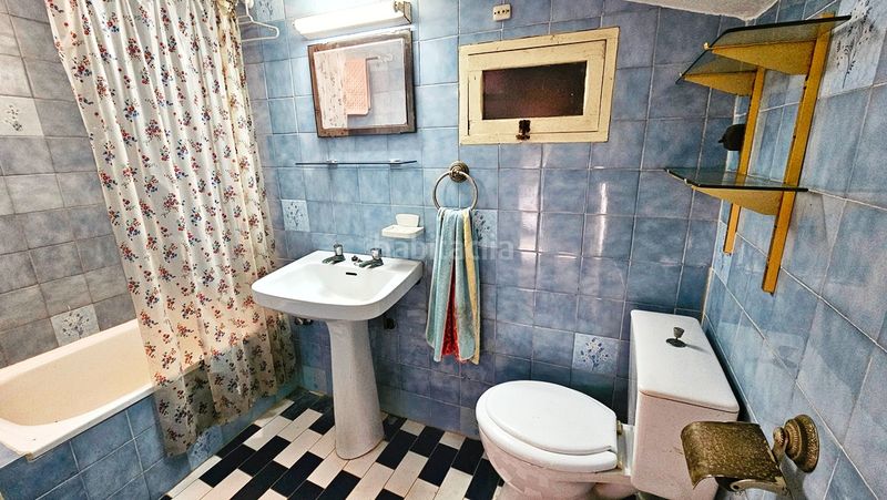Foto 51851a6f-ab7e-43b0-a33b-a82108b4610d. Casa amb xemeneia aparcament a Fuenteheridos