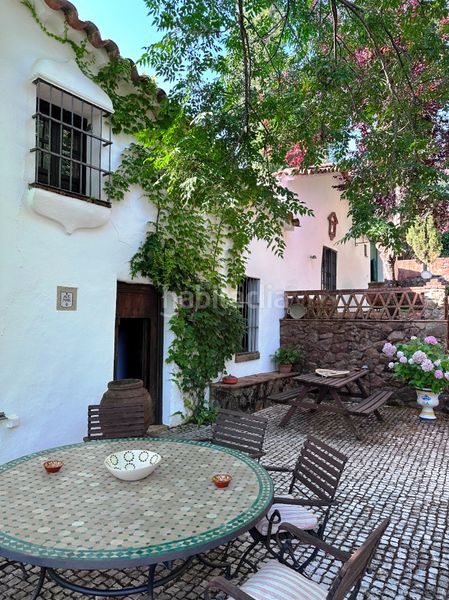 Foto f22f430e-f8ce-4155-9395-0914f75e37f3. Casa amb xemeneia aparcament piscina a Aracena