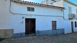 Haus  Calle de la iglesia 9. Casa de pueblo con corral en la umbría