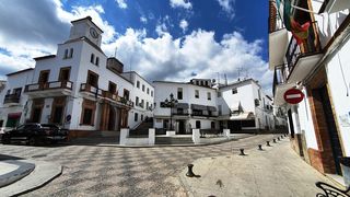 Casa  Calle portillo. Casa de tres plantas en el centro de aroche