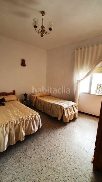 Foto 53828f37-93e2-4874-90f3-f16bccadf6f3. Casa amb xemeneia a Aroche