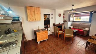 Casa a Calle barranco 6. Casa en la aldea de castañuelo para entrar a vivir