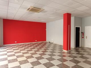 Business premise in Centro Urbano. Local com. en venta en centro, 1 despacho.