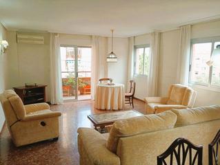 Etagenwohnung in Centro Urbano. Piso en venta en centro, 5 dormitorios.