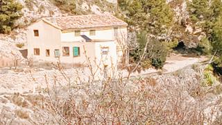 Casa a Chauchet. Casa en venta en relleu, 5 dormitorios.