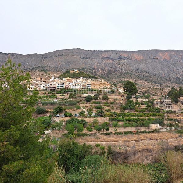 Foto 7397e438-4bb7-47ba-b81f-42f4cd702371. Masía en 4 finca rúst. en venta . en Sella
