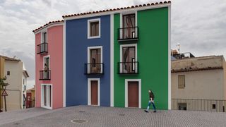 Gebäude in Platja de Vila Joiosa. Edificio en venta en casco antiguo, 1 dormitorio.