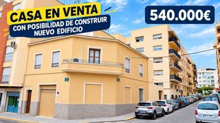 Gebäude in Poble Nou-Montiboli