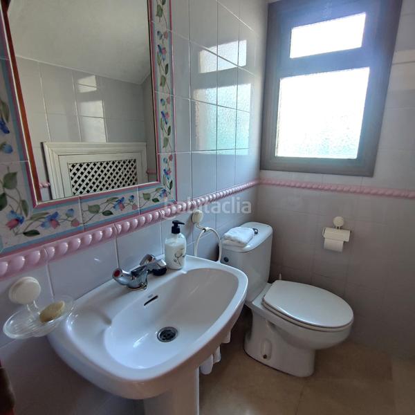 Foto 2439f7fb-82dc-4991-9f26-9387dd9e1d9f. Chalet avec piscine dans San Enrique-Guadiaro-Pueblo Nuevo Sotogrande