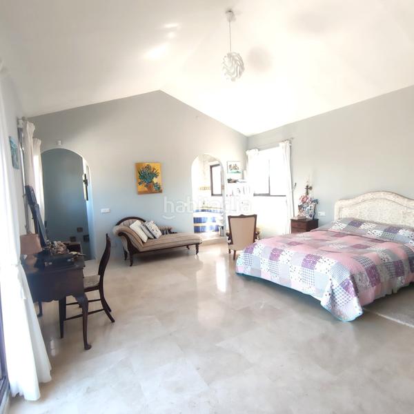 Foto 647fff65-de8c-41b2-9bea-1c543b270b4d. Chalet avec piscine dans San Enrique-Guadiaro-Pueblo Nuevo Sotogrande