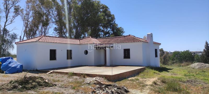 Foto c160ec62-364e-4ca1-aae0-817977e9a0c7. Chalet avec piscine dans San Enrique-Guadiaro-Pueblo Nuevo Sotogrande
