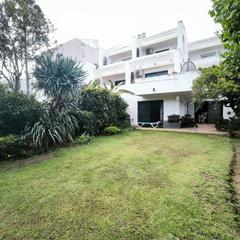 Pis a Sotogrande Costa. Vendemos piso en jardines de sotogrande