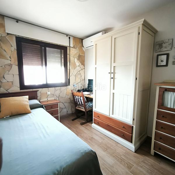 Foto dc664fb5-8c6a-4913-af43-4adbbf4607fe. Chalet adosado en los barrios en Barrios (Los)
