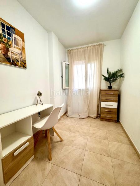 Foto 79068b50-896e-4f6e-8638-619b8c93fb89. Piso vendemos estupendo piso para entrar a vivir en Roquetas de Mar