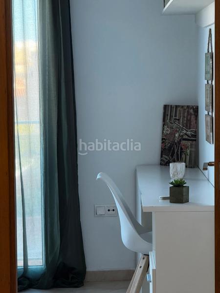 Foto c6ec04a7-aedc-41d0-8705-7e86bfc9ee75. Piso vendemos estupendo piso para entrar a vivir en Roquetas de Mar