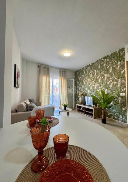 Foto faf82de6-adc1-4119-866a-d356dfa5f938. Piso vendemos estupendo piso para entrar a vivir en Roquetas de Mar