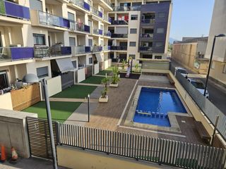 Location Appartement  Carrer del duc de vendôme. Piso con piscina comunitaria