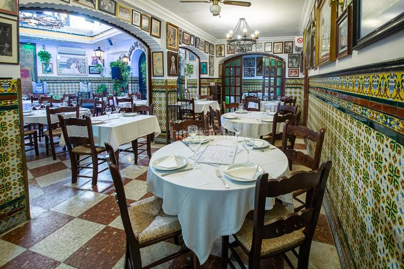 Foto 10e58ee9-fb59-4013-8c42-c379b00d6960. Local comercial restaurante emblemático a la venta en San Fernando