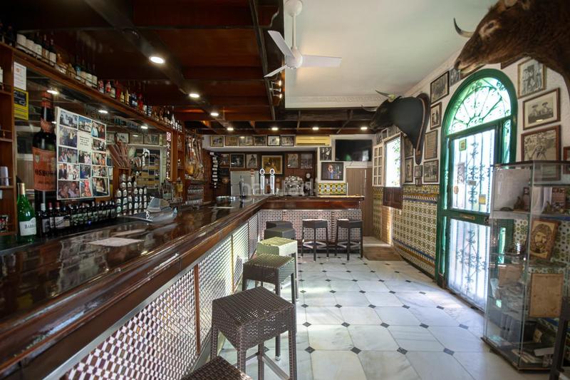Foto 92acf410-5ffb-4665-baa3-cb571797df92. Local comercial restaurante emblemático a la venta en San Fernando