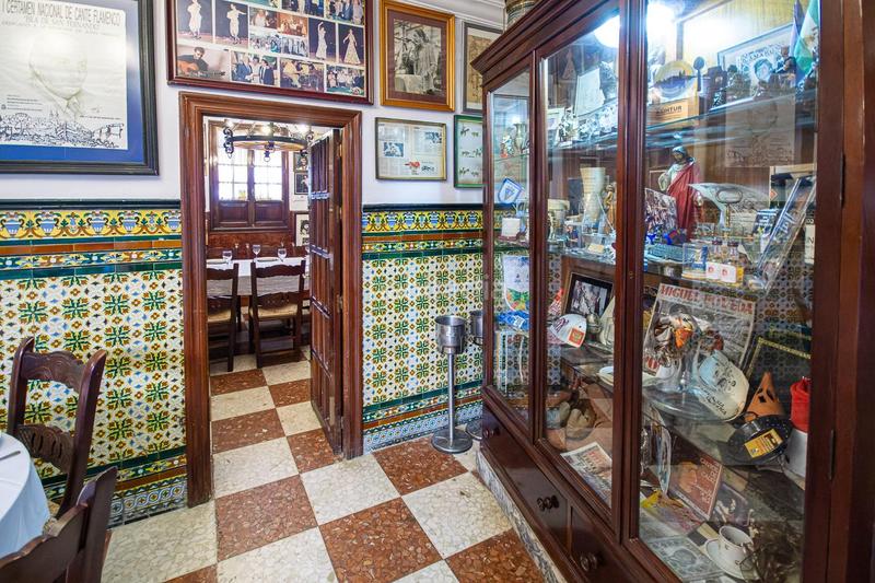 Foto dc5a0ccc-75d0-4406-94a8-7d4ce3e564c5. Local comercial restaurante emblemático a la venta en San Fernando
