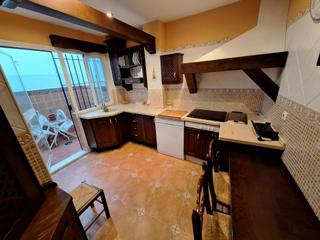 Maison à El Cristo - Cayetano Roldán. Casa adosada con dormitorio en planta baja