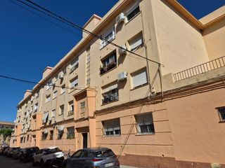 Etagenwohnung in La Pastora - La Estación. Se vende piso en zona carlos iii