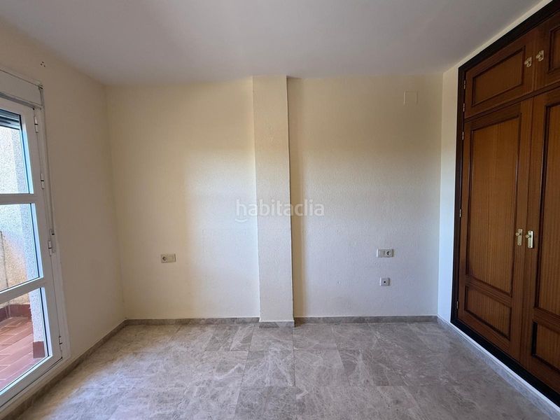 Foto a7cc9ad4-95bc-4554-9614-947679d09554. Casa adossada a Camposoto - Gallineras San Fernando