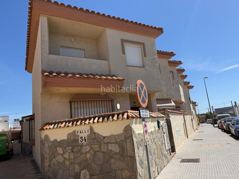 Foto b5898ed2-a54d-4ae9-a55b-38e7a824fadc. Casa adossada a Camposoto - Gallineras San Fernando