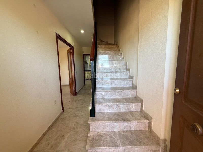 Foto be193d85-5274-44d4-b862-19b406fe2df6. Casa adossada a Camposoto - Gallineras San Fernando