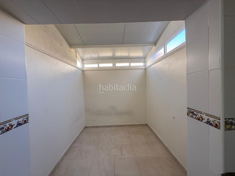 Foto e7cc1729-bf01-4ccd-912a-8d50238843aa. Casa adossada a Camposoto - Gallineras San Fernando