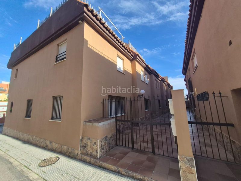 Foto 718a2585-99c7-4b74-8bc6-bff7e047bf86. Casa adossada amb aparcament a Camposoto - Gallineras San Fernando