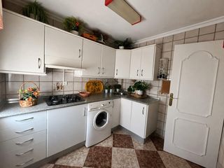 Flat in La Pastora - La Estación. Piso de 2 dormitorios en barriada bazán