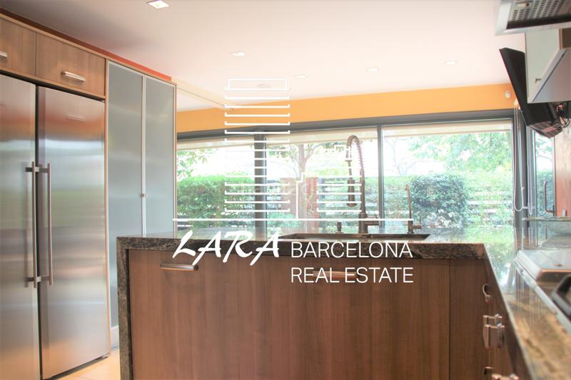 Foto 03b18369-64cf-413c-8107-fd4b78a66a3b. House with fireplace heating parking in Torrent Ballester Viladecans