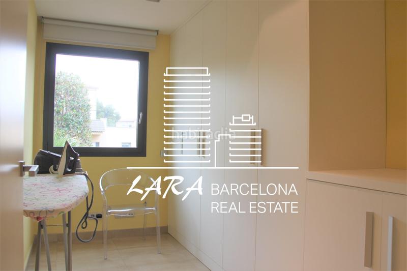 Foto 0a67accc-45c8-45e3-a4f7-6f6154a89b1a. House with fireplace heating parking in Torrent Ballester Viladecans